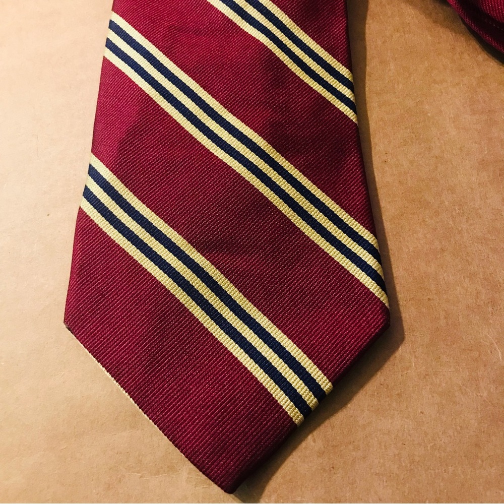 Brooks Brothers Makers  Wine/ Gold/ Navy/ Diagonal Stripes Tie Silk USA